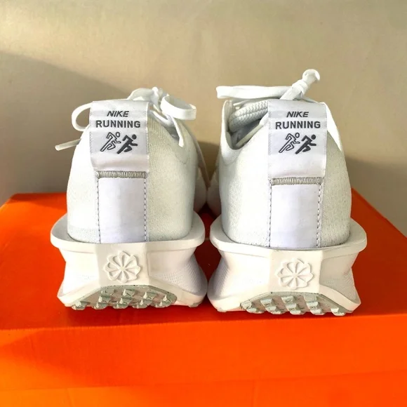 Nike Interact Run Sneakers - Picture 10 of 12